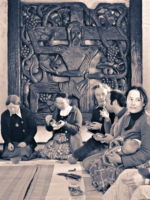 Lunch in the Common Room of La Borie Noble